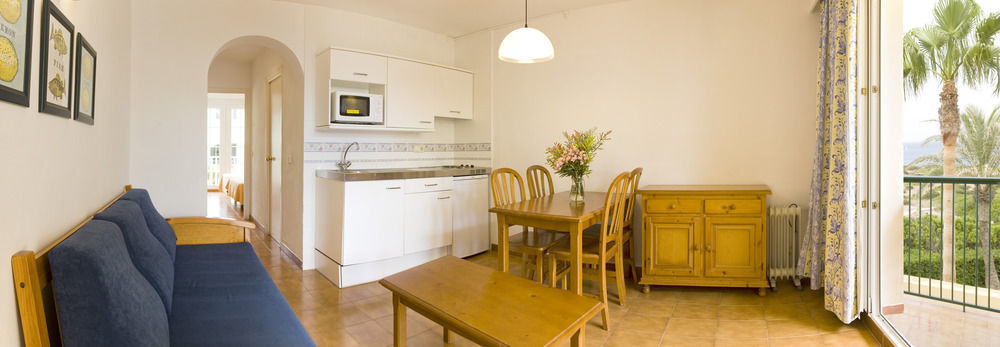 Globales Binimar Aparthotel 3*